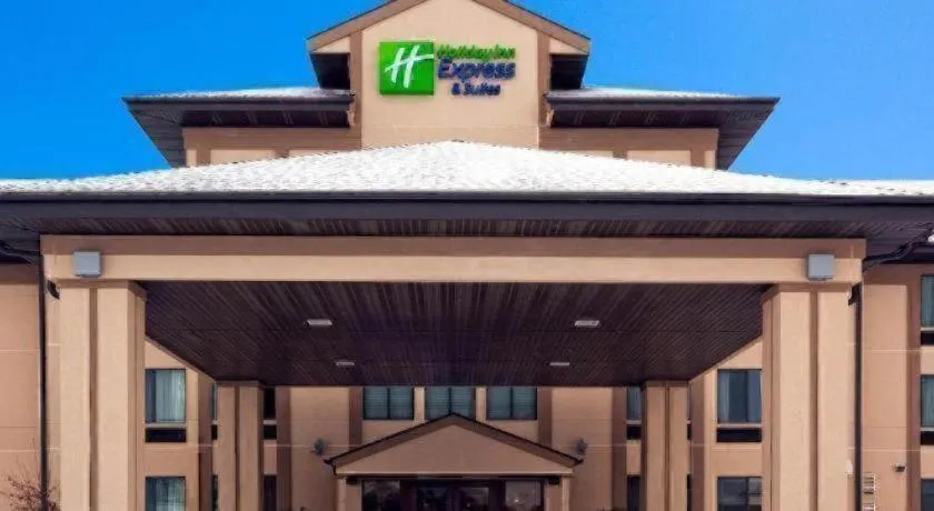 Holiday Inn Express & Suites Winner By IHG