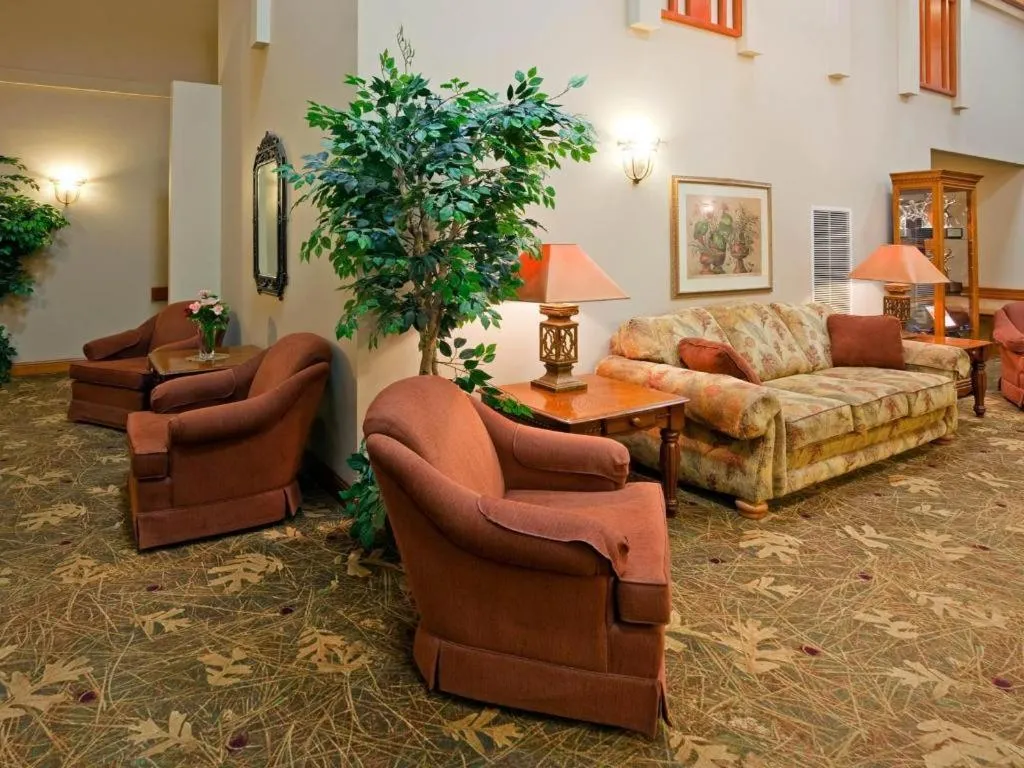 Holiday Inn Express & Suites Winner By IHG