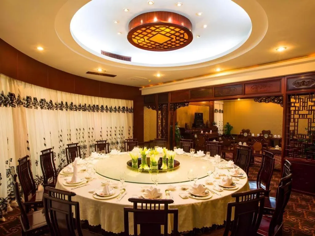 Hangzhou Blossom Hotel