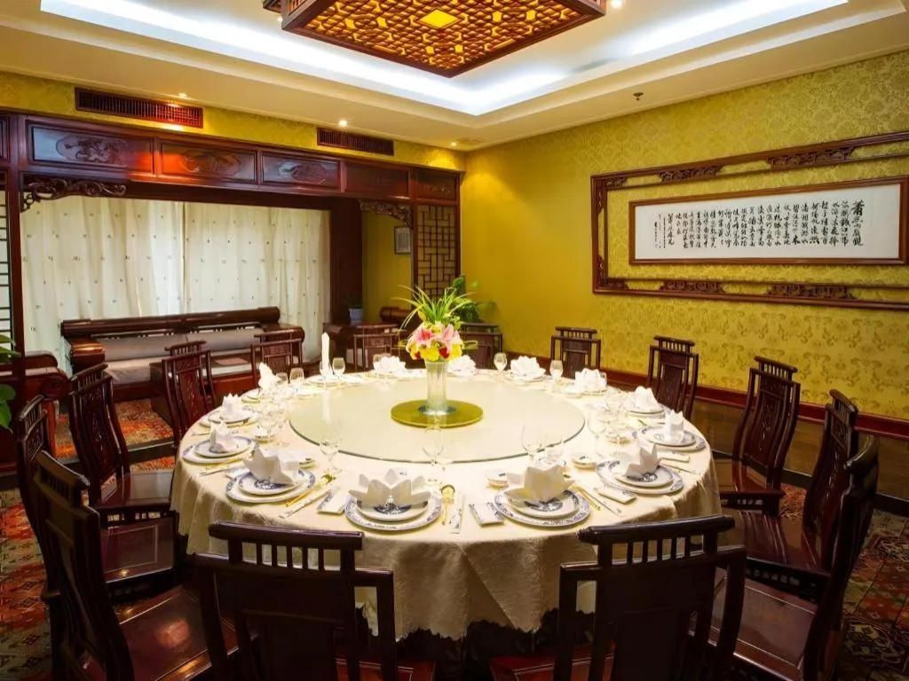 Hangzhou Blossom Hotel