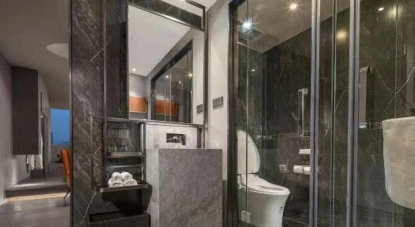 Hangzhou Blossom Hotel