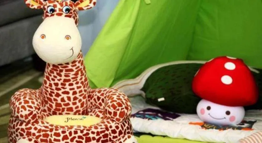 Xinjin Celebrity City Hotel