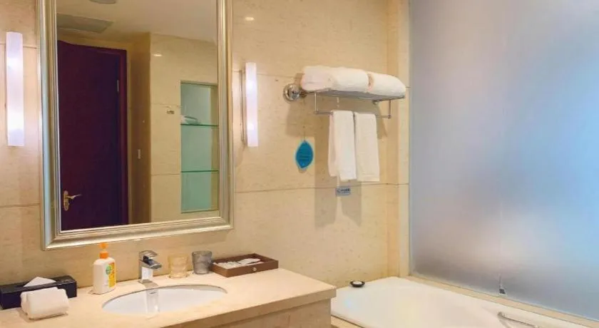 Xinjin Celebrity City Hotel