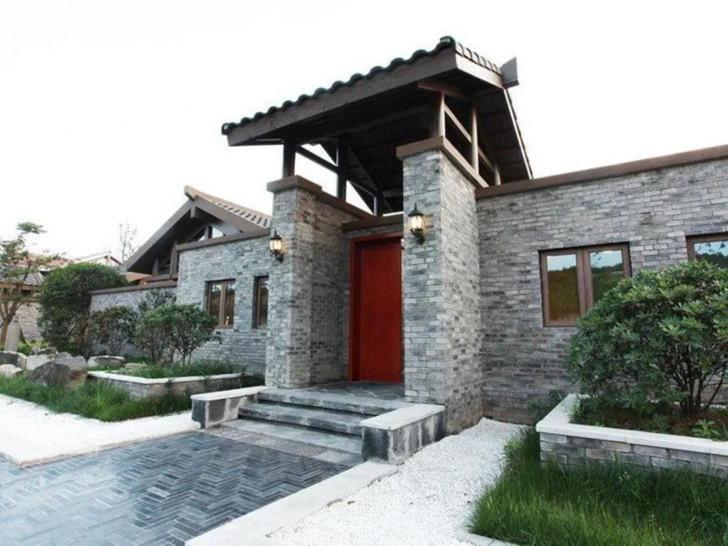 Xinjin Celebrity City Hotel