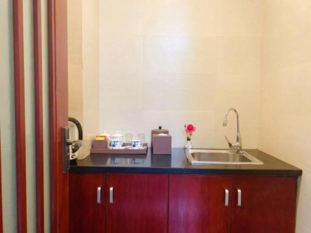 Xinjin Celebrity City Hotel