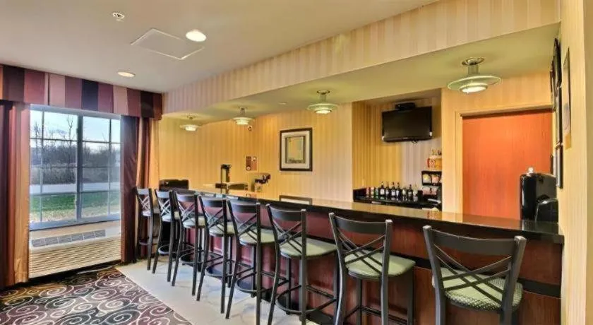 AmericInn by Wyndham Oshkosh