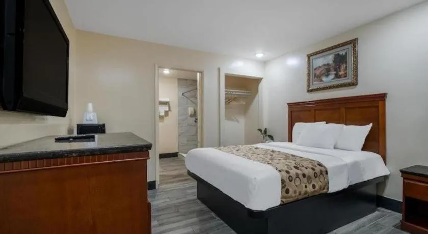Bed in Americas Best Value Inn Redlands San Bernardino