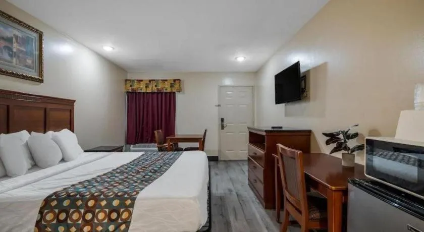 Bed in Americas Best Value Inn Redlands San Bernardino