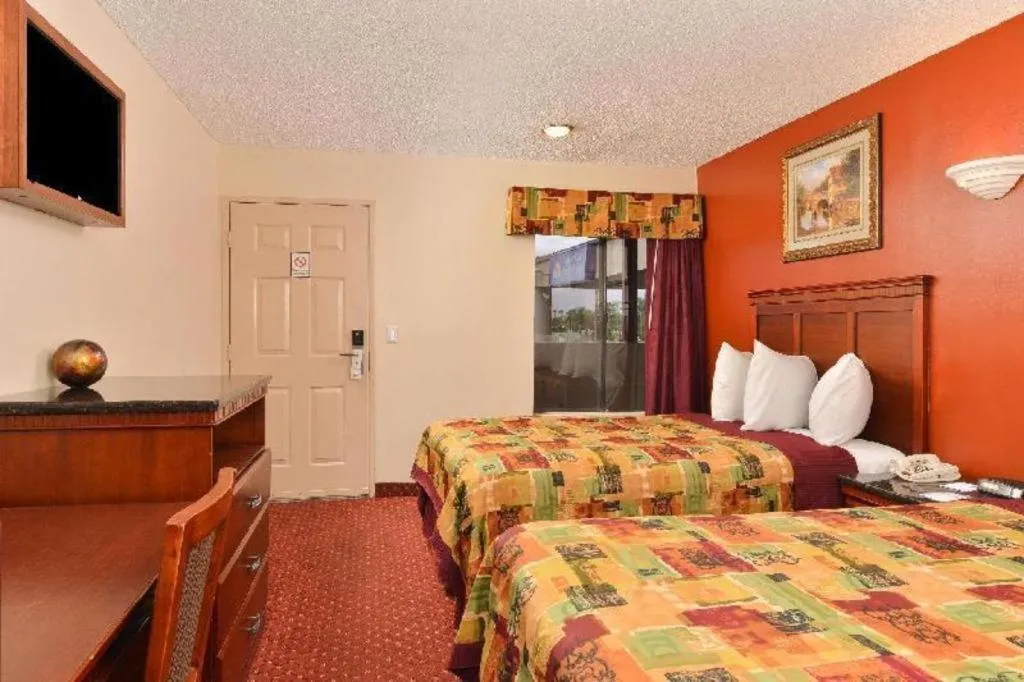 Bed in Americas Best Value Inn Redlands San Bernardino
