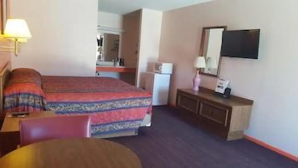 Bed in Regency Inn Breckenridge