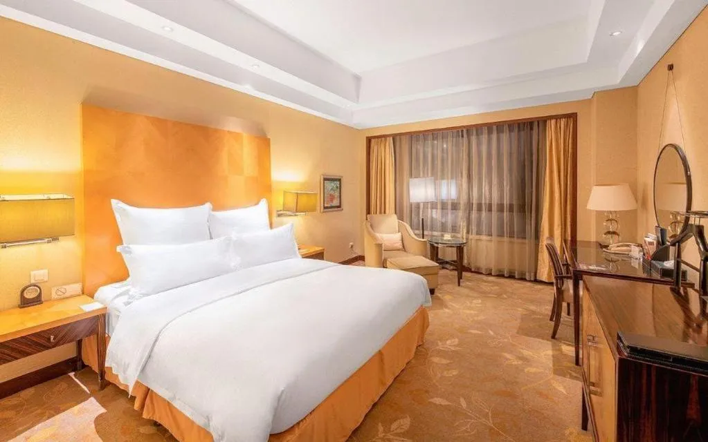 Bed in Kunshan Newport Hotel