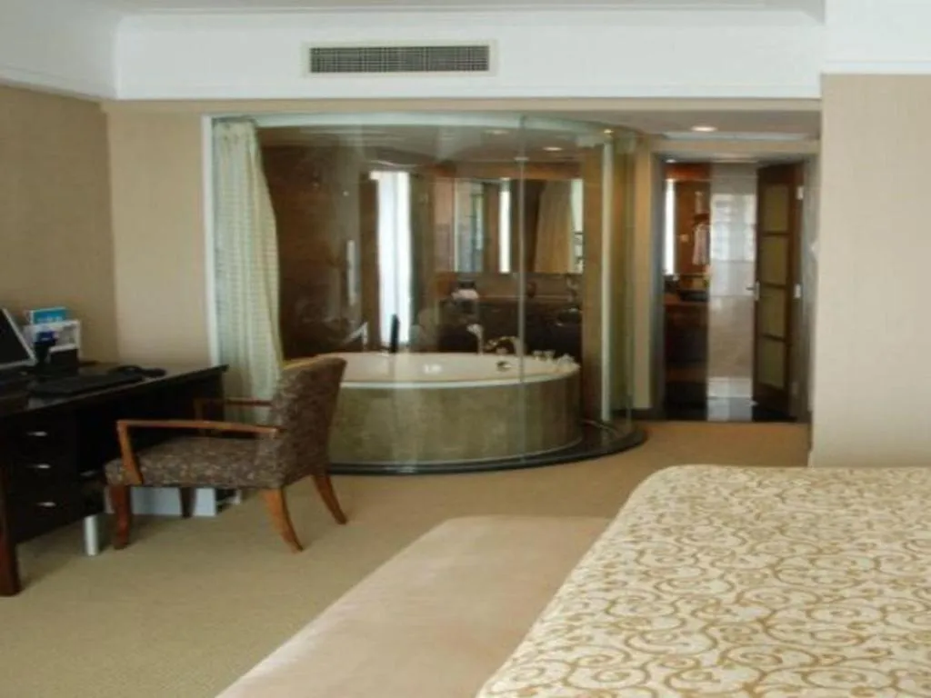 Bed in Dongying Blue Horizon Intenational Hotel