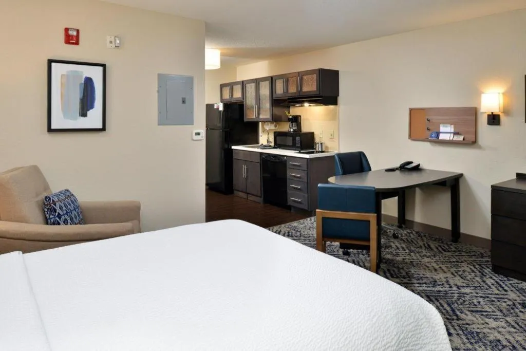 Bed in Candlewood Suites Saint Joseph By IHG
