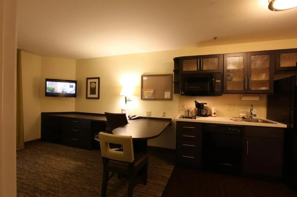 Candlewood Suites Saint Joseph By IHG