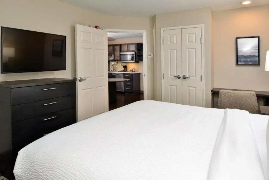 Bed in Candlewood Suites Saint Joseph By IHG