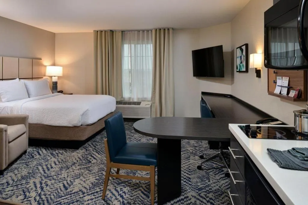 Bed in Candlewood Suites Saint Joseph By IHG