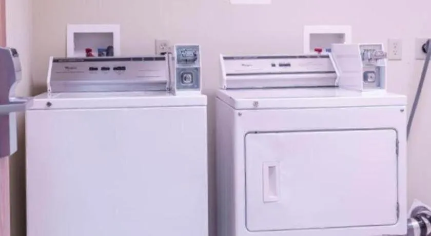 Supertel Inn And Conference Center