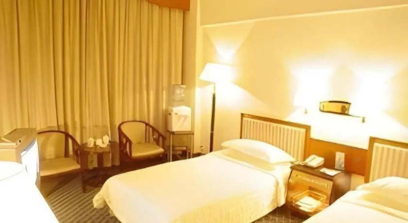 Bed in New Friendship Hotel