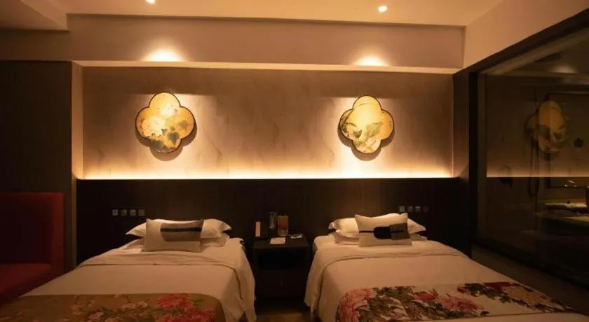 Bed in New Friendship Hotel