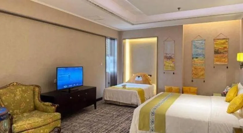 Bed in Green Westdon Hotel