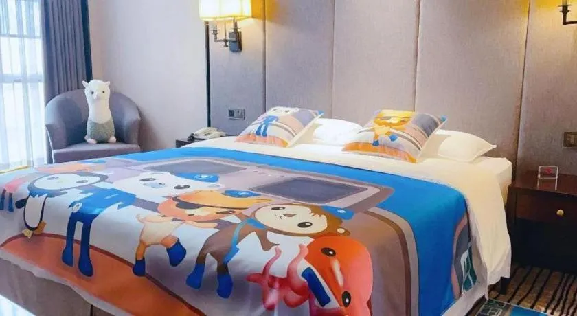 Bed in Green Westdon Hotel