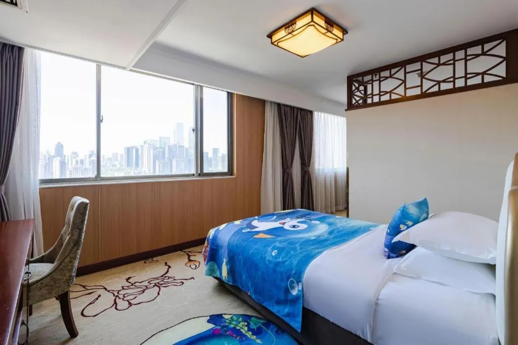 Bed in Chongqing River Romance Hotel