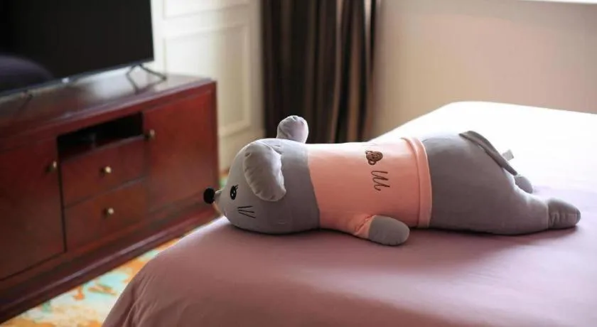 Bed in Chongqing River Romance Hotel