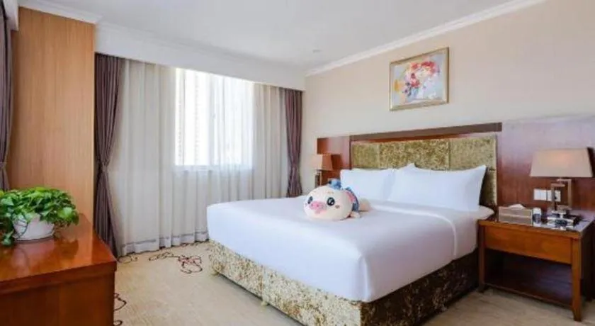 Bed in Chongqing River Romance Hotel