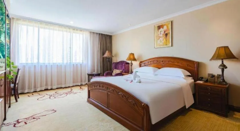 Bed in Chongqing River Romance Hotel