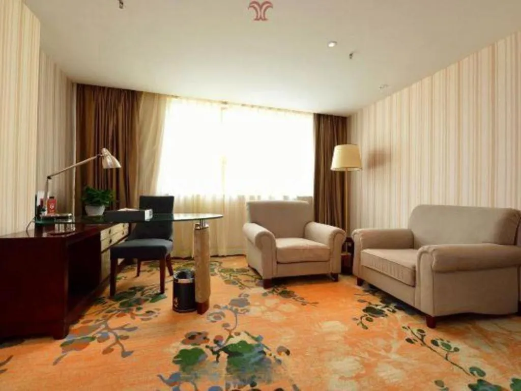 Chongqing River Romance Hotel