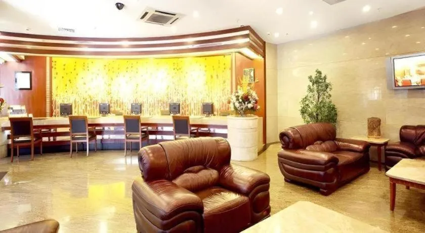 Chongqing River Romance Hotel