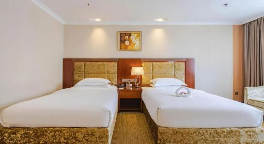 Bed in Chongqing River Romance Hotel