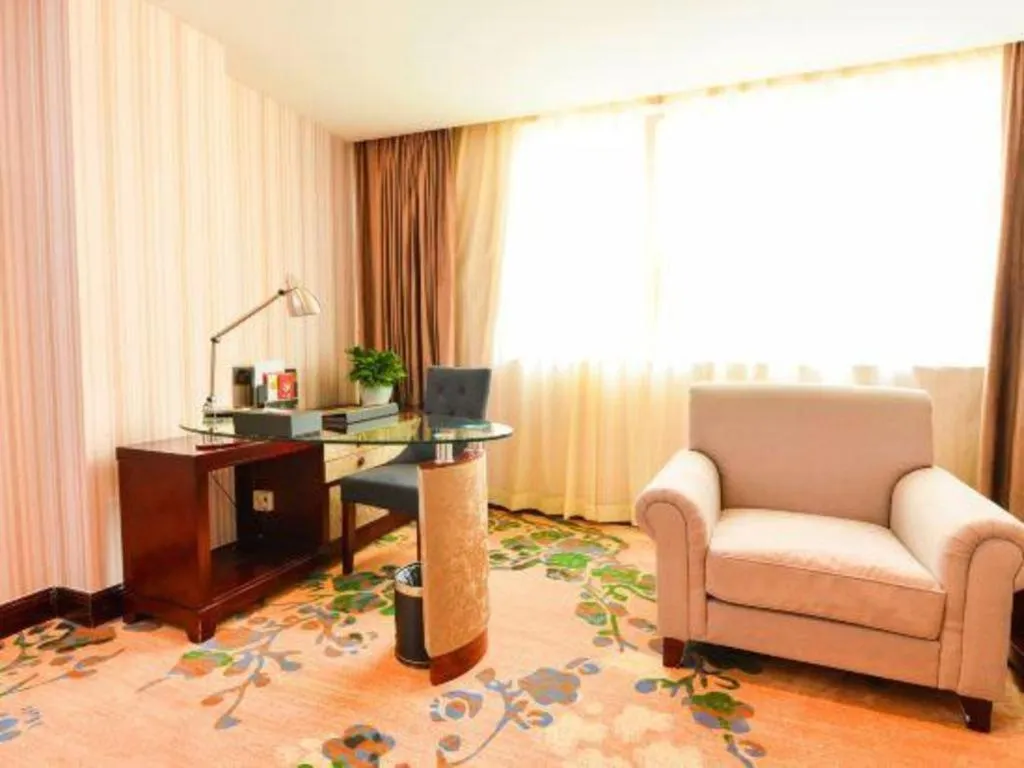 Chongqing River Romance Hotel