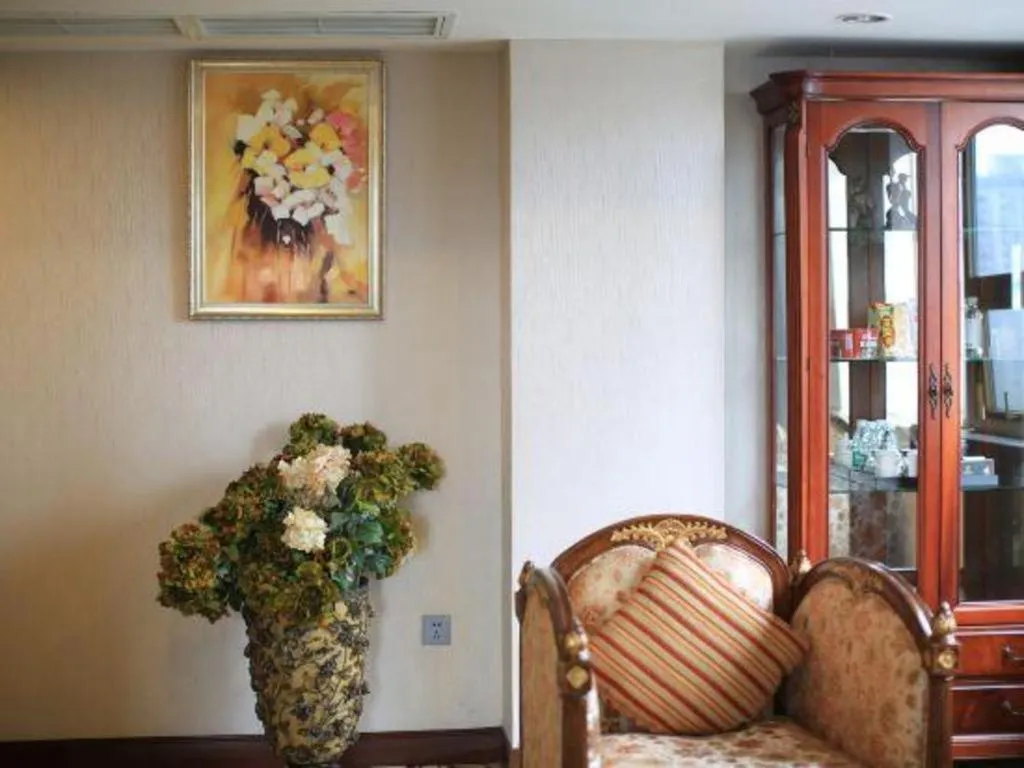 Chongqing River Romance Hotel