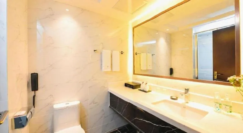 Chongqing River Romance Hotel