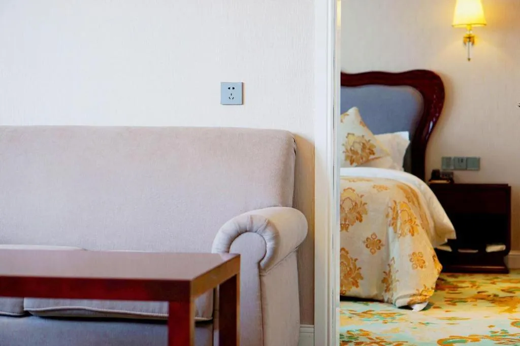 Bed in Chongqing River Romance Hotel