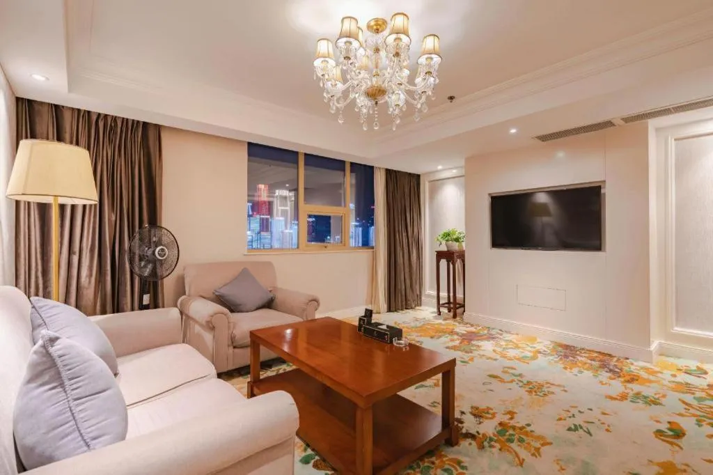 Chongqing River Romance Hotel