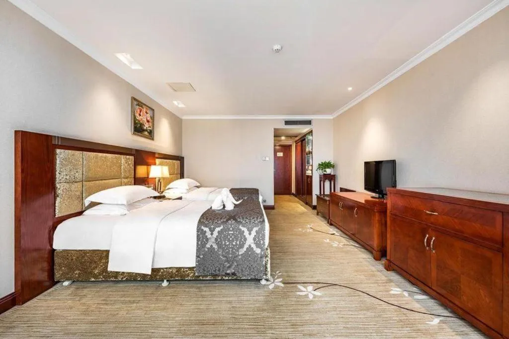 Bed in Chongqing River Romance Hotel