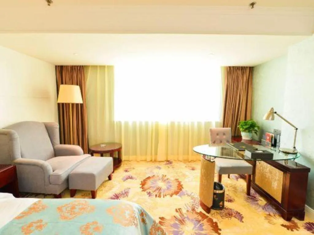 Bed in Chongqing River Romance Hotel