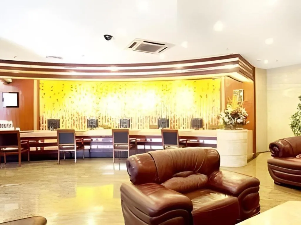 Chongqing River Romance Hotel