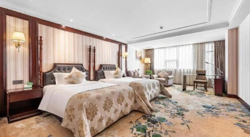 Bed in Chongqing River Romance Hotel