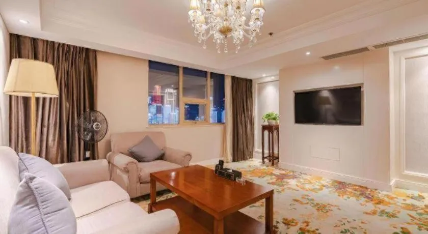 Chongqing River Romance Hotel