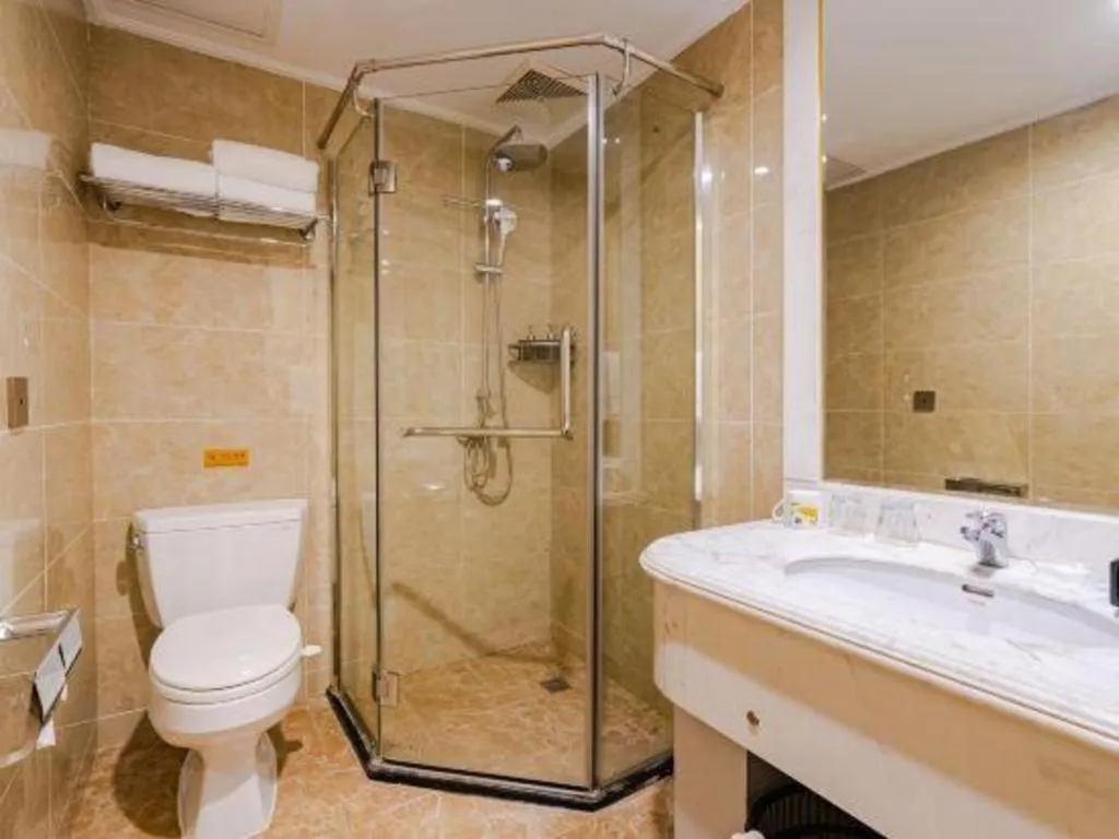 Chongqing River Romance Hotel