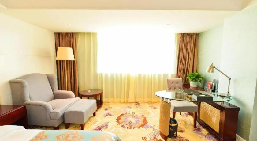 Chongqing River Romance Hotel