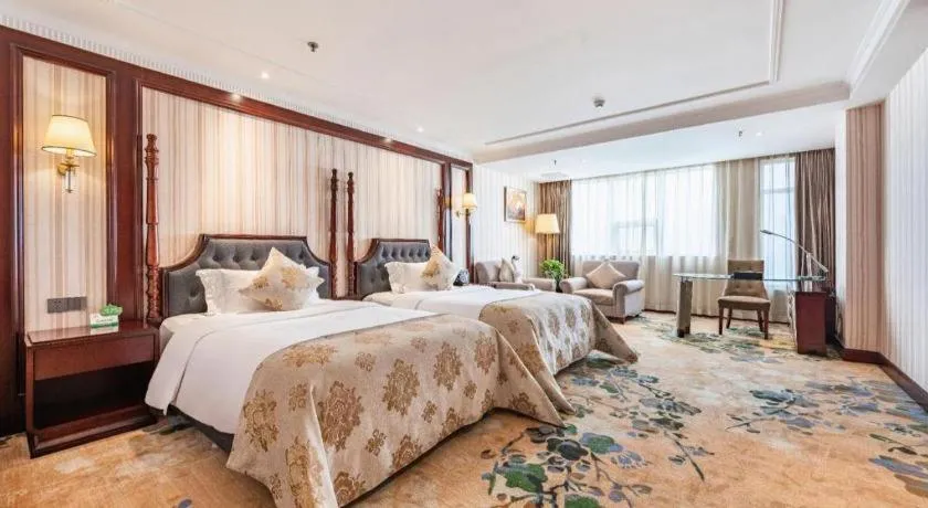 Bed in Chongqing River Romance Hotel
