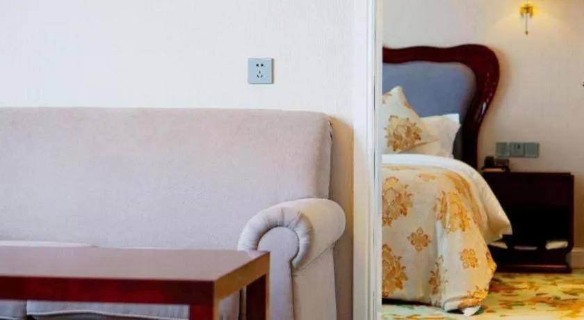 Bed in Chongqing River Romance Hotel