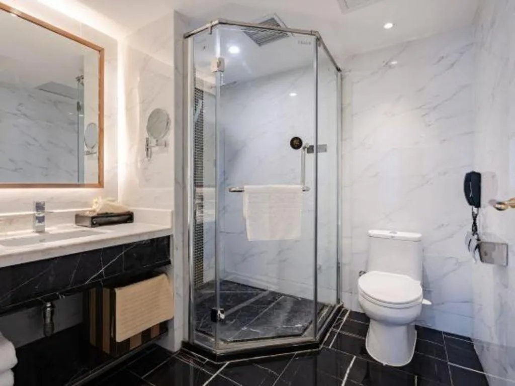 Chongqing River Romance Hotel