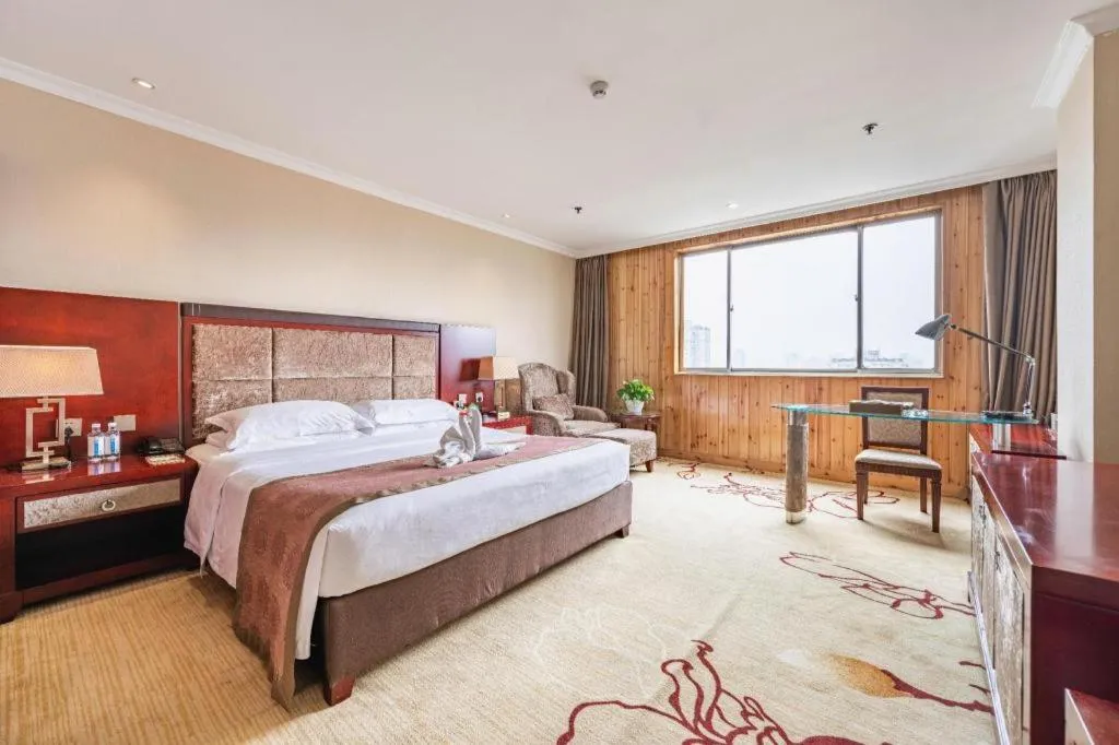 Bed in Chongqing River Romance Hotel