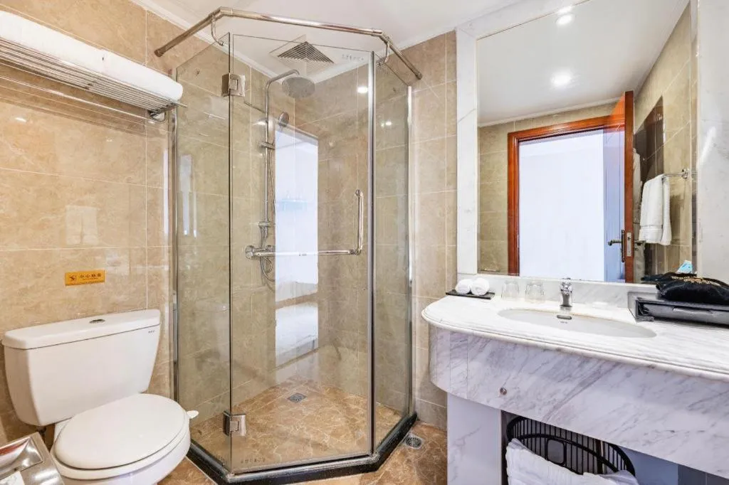 Chongqing River Romance Hotel