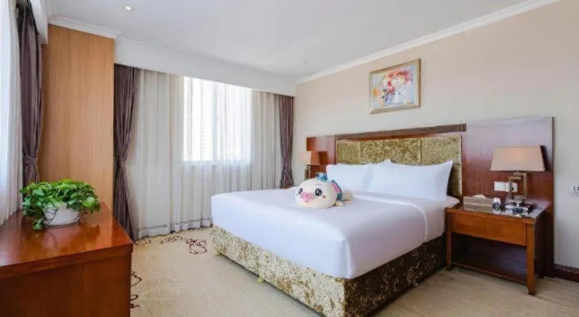 Bed in Chongqing River Romance Hotel